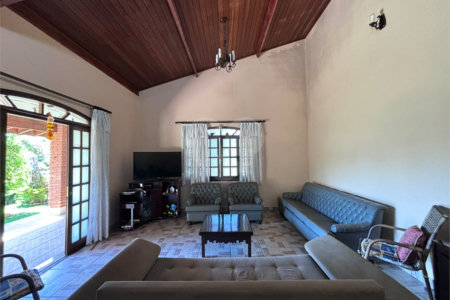 Casa Térrea à venda com 4 quartos, sendo 2 suítes, em Alpes D'Ouro, Bom Jesus dos Perdões, SP