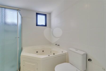 Apartamento à venda com 3 quartos, sendo 1 suíte, em Morumbi, São Paulo, SP