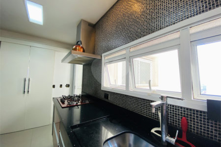 Apartamento à venda com 3 quartos, sendo 1 suíte, no Centro, São Bernardo do Campo, SP