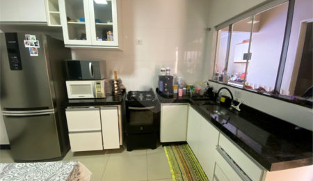 Casa à venda com 3 quartos, sendo 1 suíte,  em Ipê, Três Lagoas, MS