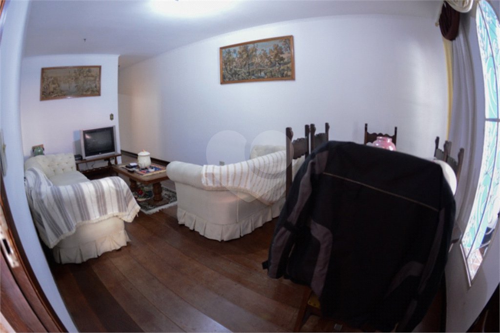 Sobrado à venda com 4 quartos, sendo 2 suítes, em Tremembé, São Paulo, SP