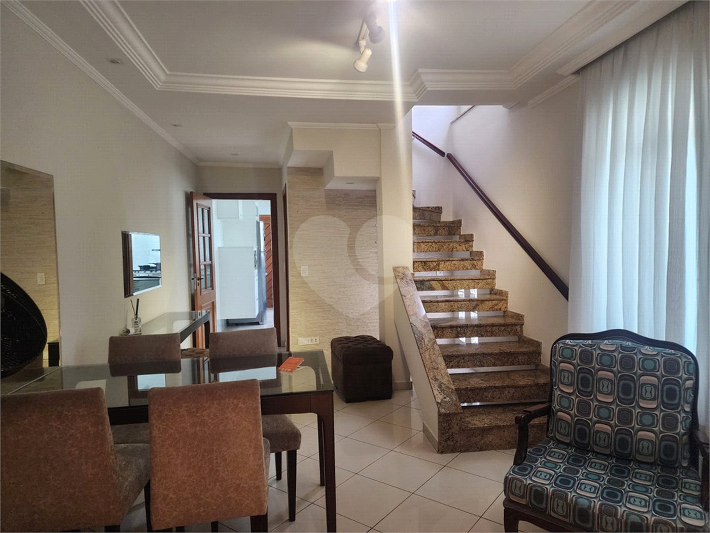 Sobrado à venda com 3 quartos, sendo 1 suíte, em Vila Paulicéia, São Paulo, SP