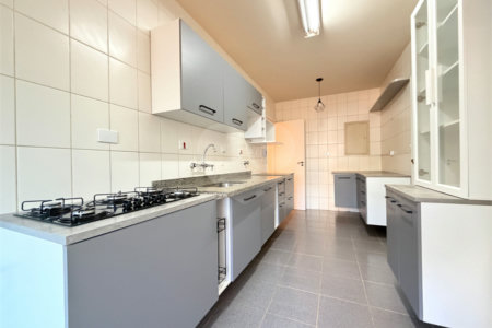 Apartamento à venda com 3 quartos, sendo 1 suíte, em Alto da Boa Vista, São Paulo, SP