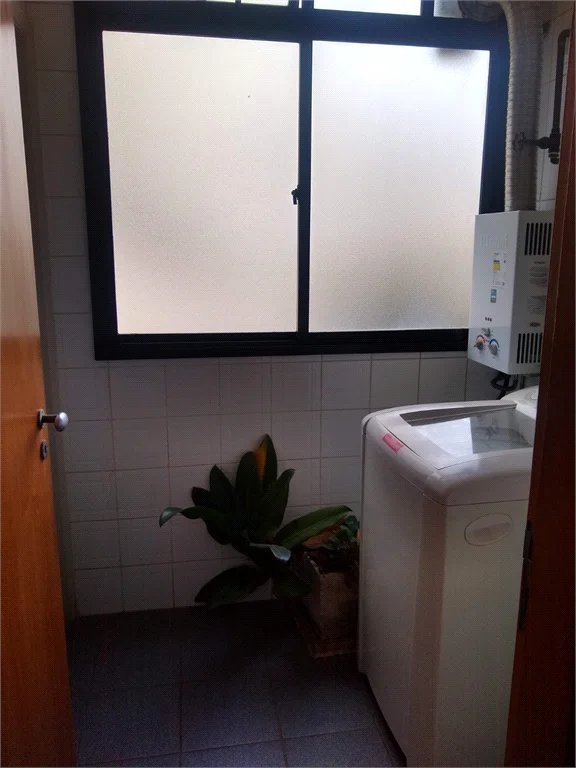 Apartamento à venda com 3 quartos, sendo 1 suíte, em Jardim Londrina, São Paulo, SP