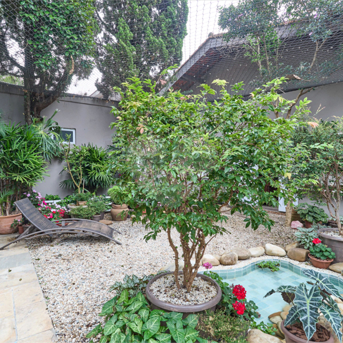 Casa à venda com 4 suítes em Granja Julieta, São Paulo, SP