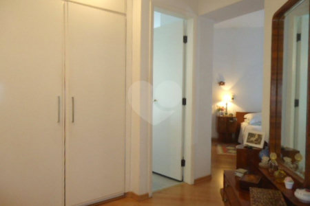 Apartamento à venda com 3 quartos, sendo 1 suíte, em Vila Suzana, São Paulo, SP