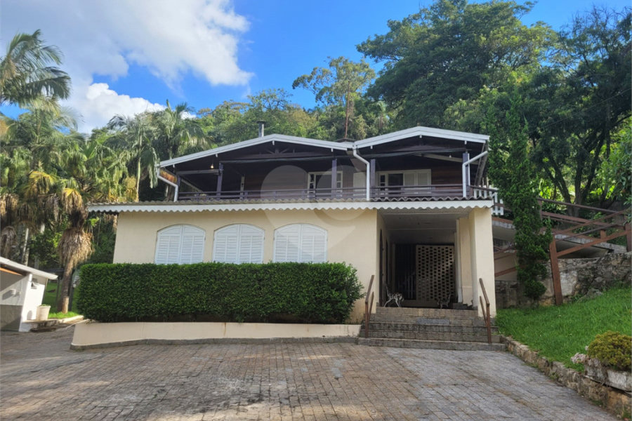 Sítio à venda com 6 quartos, sendo 3 suítes, em Serra da Cantareira, Mairiporã, SP