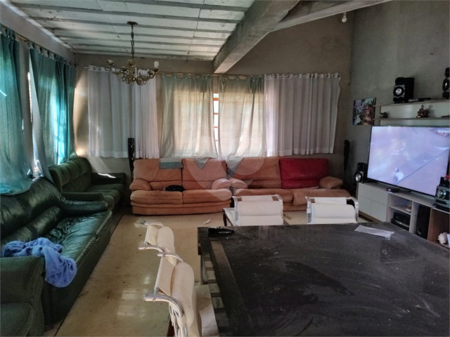 Sobrado à venda com 5 quartos, sendo 4 suítes,  em Serra da Cantareira, Mairiporã, SP
