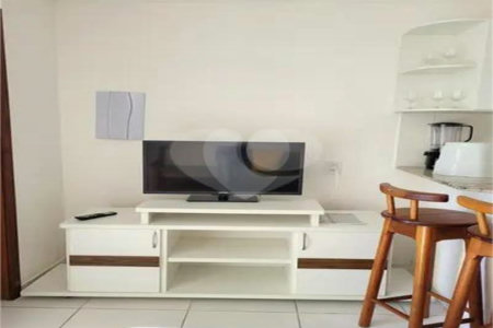 Apartamento à venda com 1 suíte em Taperapuan, Porto Seguro, BA