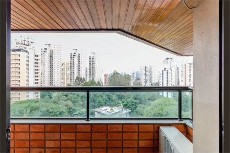 Apartamento à venda com 4 quartos, sendo 2 suítes,  em Paraíso do Morumbi, São Paulo, SP