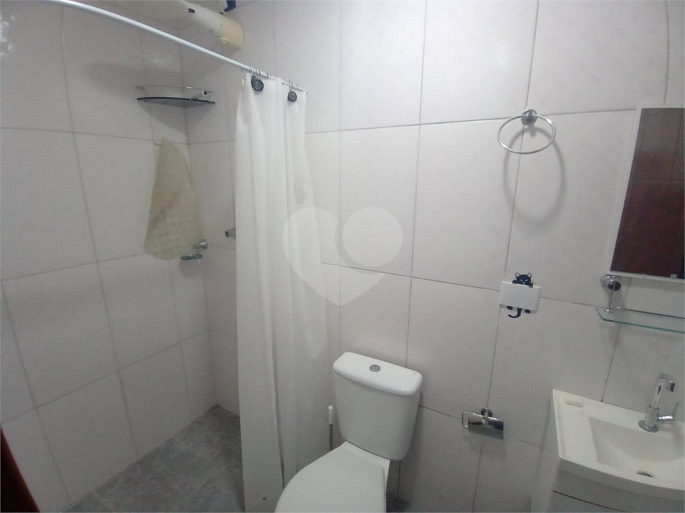 Sobrado à venda com 4 quartos, sendo 1 suíte, em Tremembé, São Paulo, SP