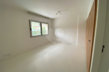 Apartamento para alugar com 3 quartos, sendo 1 suíte, em Jardim Europa, São Paulo, SP