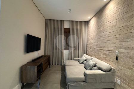 Casa à venda com 6 suítes no condomínio Vila Pinhal, Itirapina - SP