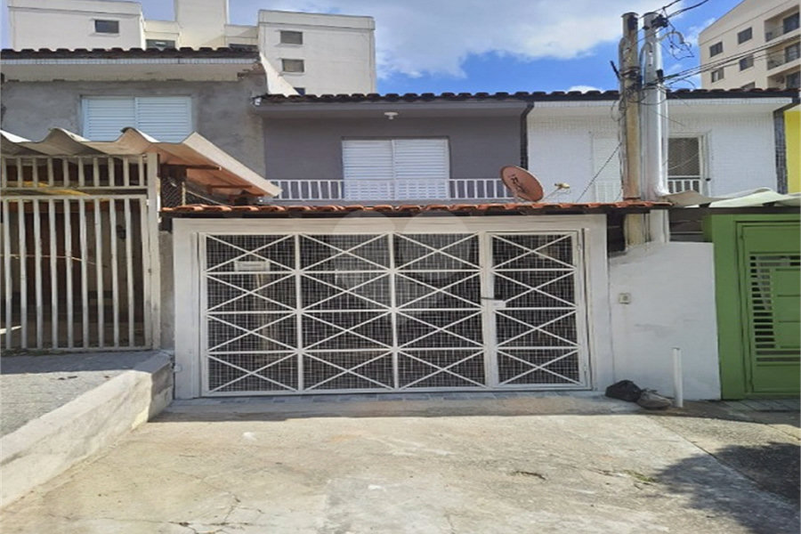 Sobrado à venda com 2 quartos em Vila Romero, São Paulo, SP