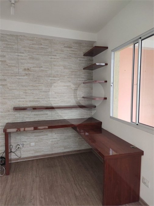 Sobrado à venda com 3 quartos, sendo 1 suíte, em Parque Ipê, São Paulo, SP