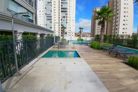 Apartamento à venda com 3 suítes em Santa Teresinha, São Paulo, SP