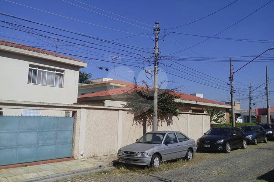 Casa à venda com 5 quartos, sendo 2 suítes, em Santana, São Paulo, SP
