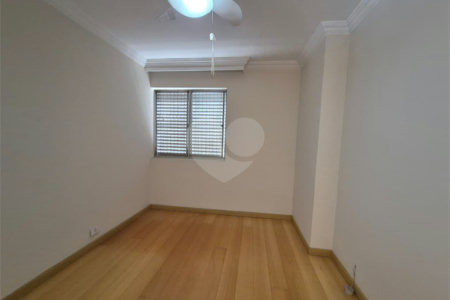 Apartamento à venda com 3 quartos em Vila Pompéia, São Paulo, SP