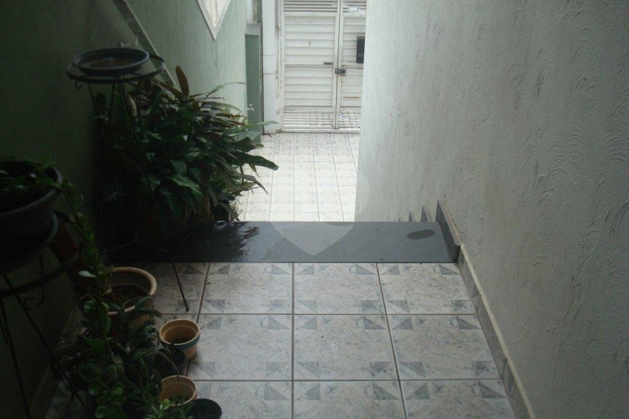 Sobrado à venda com 3 quartos, sendo 1 suíte,  em Parque Peruche, São Paulo, SP