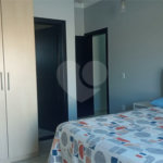 Casa à venda com 3 quartos, sendo 1 suíte, no condomínio Village da Serra, Araçoiaba da Serra - SP