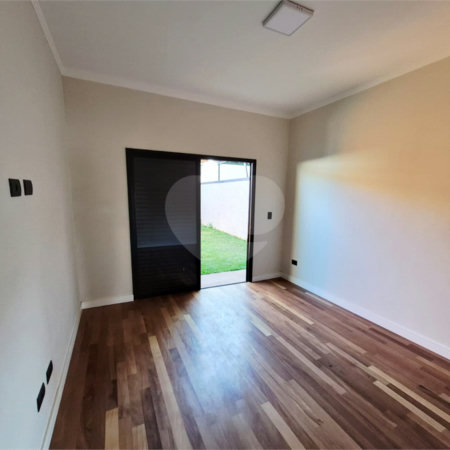 Sobrado à venda com 3 quartos, sendo 1 suíte, em Jardim do Lago, Atibaia, SP