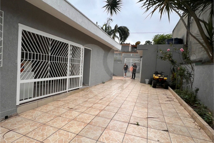 Casa Térrea à venda com 3 quartos em Jaraguá, São Paulo, SP