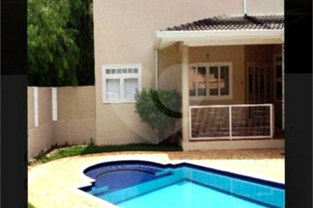 Casa à venda com 4 quartos, sendo 2 suítes, no condomínio Bosque de Grevilea, Vinhedo - SP