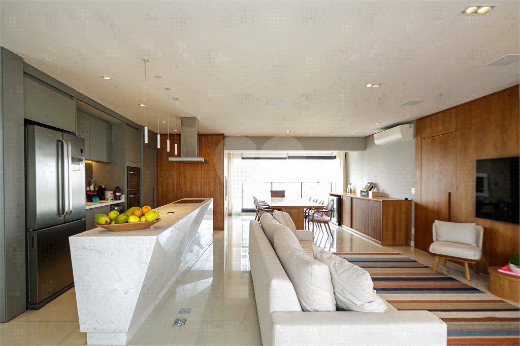 Apartamento à venda com 3 suítes em Brooklin, São Paulo, SP