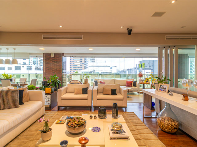 Apartamento à venda com 4 suítes em Campo Belo, São Paulo, SP