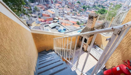 Sobrado à venda com 4 quartos, sendo 2 suítes,  em Vila Anglo Brasileira, São Paulo, SP