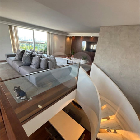 Apartamento à venda com 3 quartos, sendo 1 suíte, em Cerqueira César, São Paulo, SP