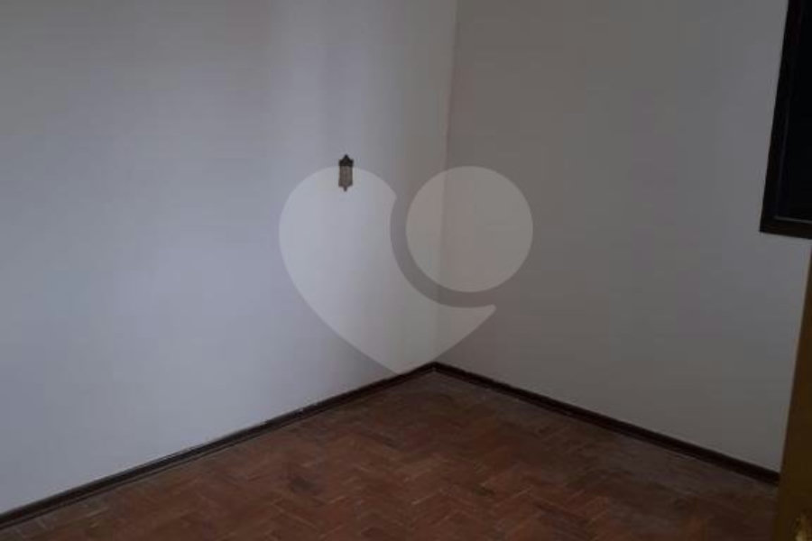 Sobrado à venda com 2 quartos em Tremembé, São Paulo, SP