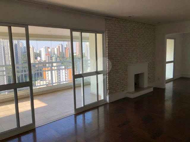 Apartamento à venda com 3 suítes em Morumbi, São Paulo, SP