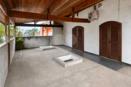 Casa de Vila à venda com 4 quartos, sendo 1 suíte, em Cupecê, São Paulo, SP