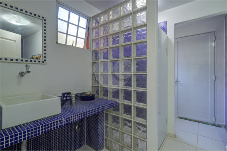 Casa à venda com 3 suítes em Chácara Monte Alegre, São Paulo, SP