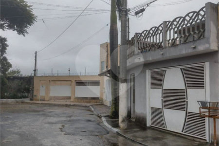 Casa à venda com 5 quartos, sendo 1 suíte, em Jardim Márcia, Suzano, SP