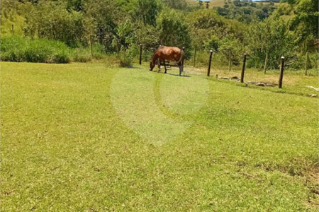 Sítio à venda com 2 quartos em Área Rural de Lagoinha, Lagoinha, SP