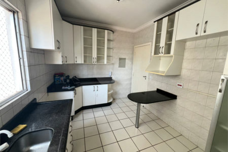 Apartamento à venda com 2 quartos, sendo 1 suíte, em Araés, Cuiabá, MT