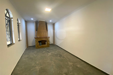 Casa à venda com 4 quartos, sendo 2 suítes,  em Jardim do Lago, Atibaia, SP