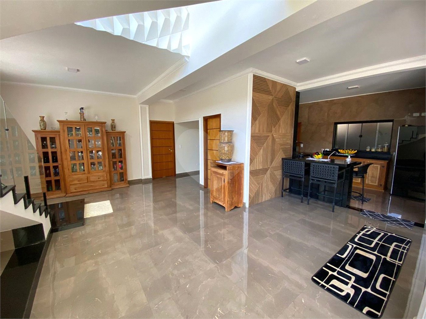Casa à venda com 4 suítes em Vila Santista, Atibaia, SP