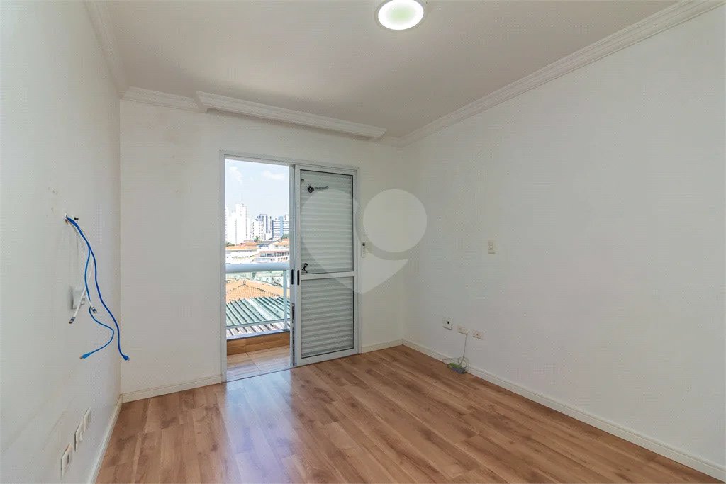 Casa à venda com 3 quartos, sendo 2 suítes,  no condomínio Sagres, São Paulo - SP
