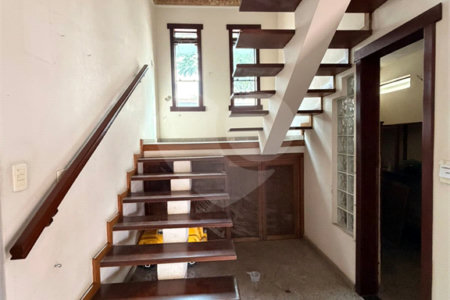 Sobrado à venda ou para alugar com 5 quartos, sendo 1 suíte, em Jardim Eltonville, Sorocaba, SP