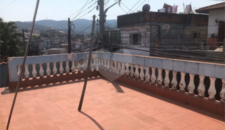 Sobrado à venda com 5 quartos, sendo 1 suíte,  em Tremembé, São Paulo, SP