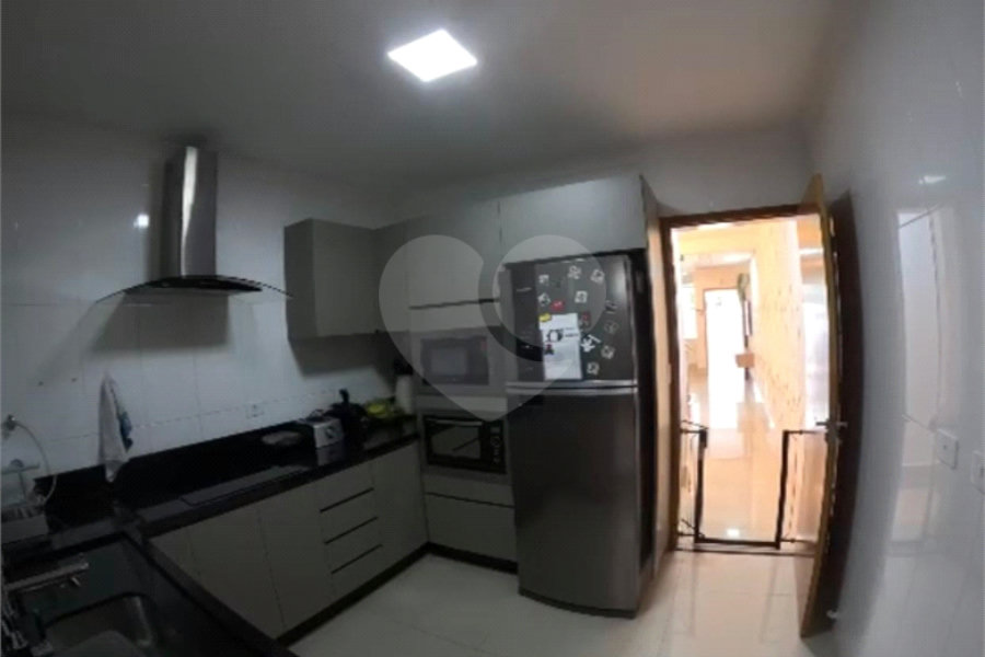 Sobrado à venda com 3 quartos, sendo 1 suíte, em Vila Lucia, São Paulo, SP
