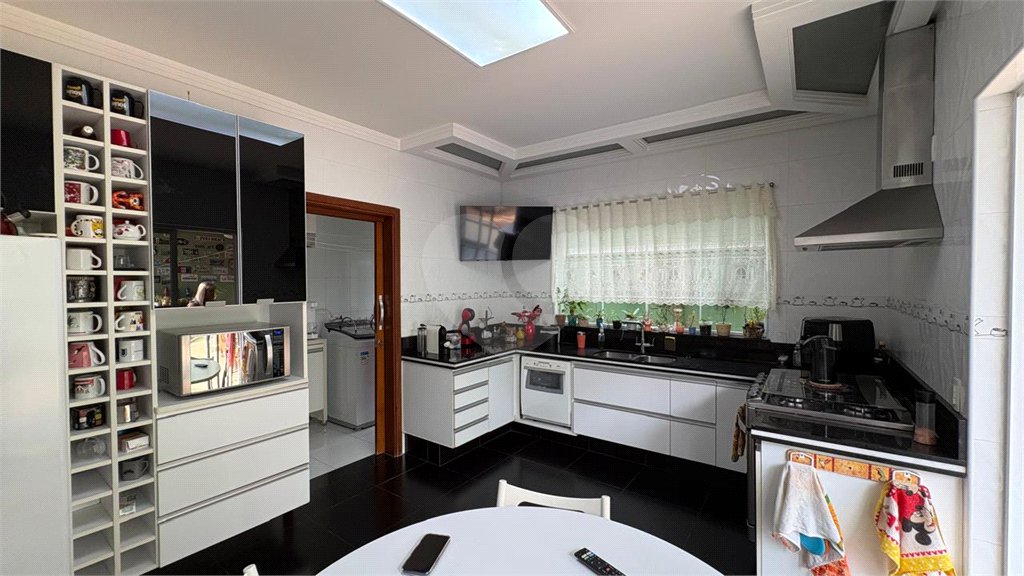 Casa à venda com 3 suítes no condomínio Residencial Villa dos Inglezes, Sorocaba - SP
