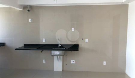 Apartamento à venda com 2 quartos, sendo 1 suíte,  em Mirandópolis, São Paulo, SP