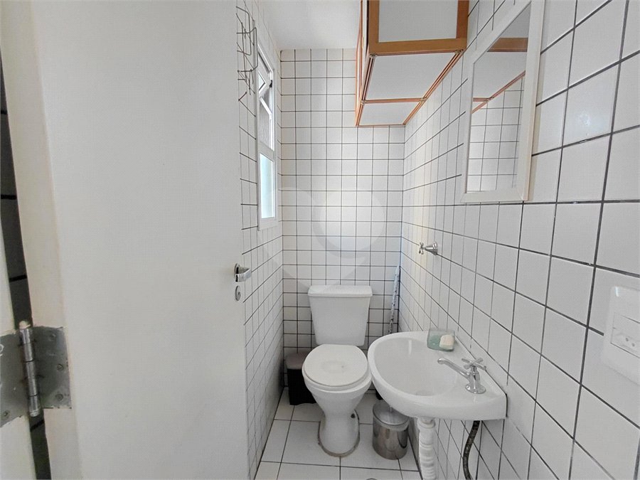 Apartamento à venda com 3 quartos, sendo 1 suíte,  em Vila Romana, São Paulo, SP