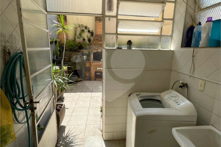 Sobrado à venda com 2 quartos em Jardim Aeroporto, São Paulo, SP