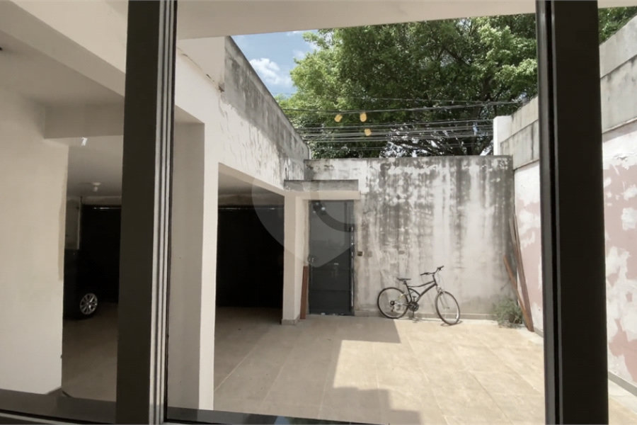 Casa à venda com 4 quartos, sendo 2 suítes, em Jardim Guanca, São Paulo, SP