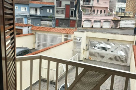 Sobrado à venda com 3 suítes em Alto Ipiranga, Mogi das Cruzes, SP